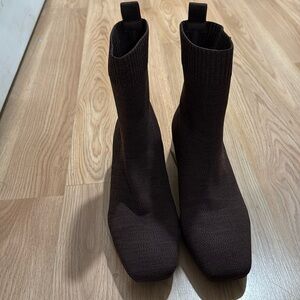 Elegant Brown Women's Ankle Boots